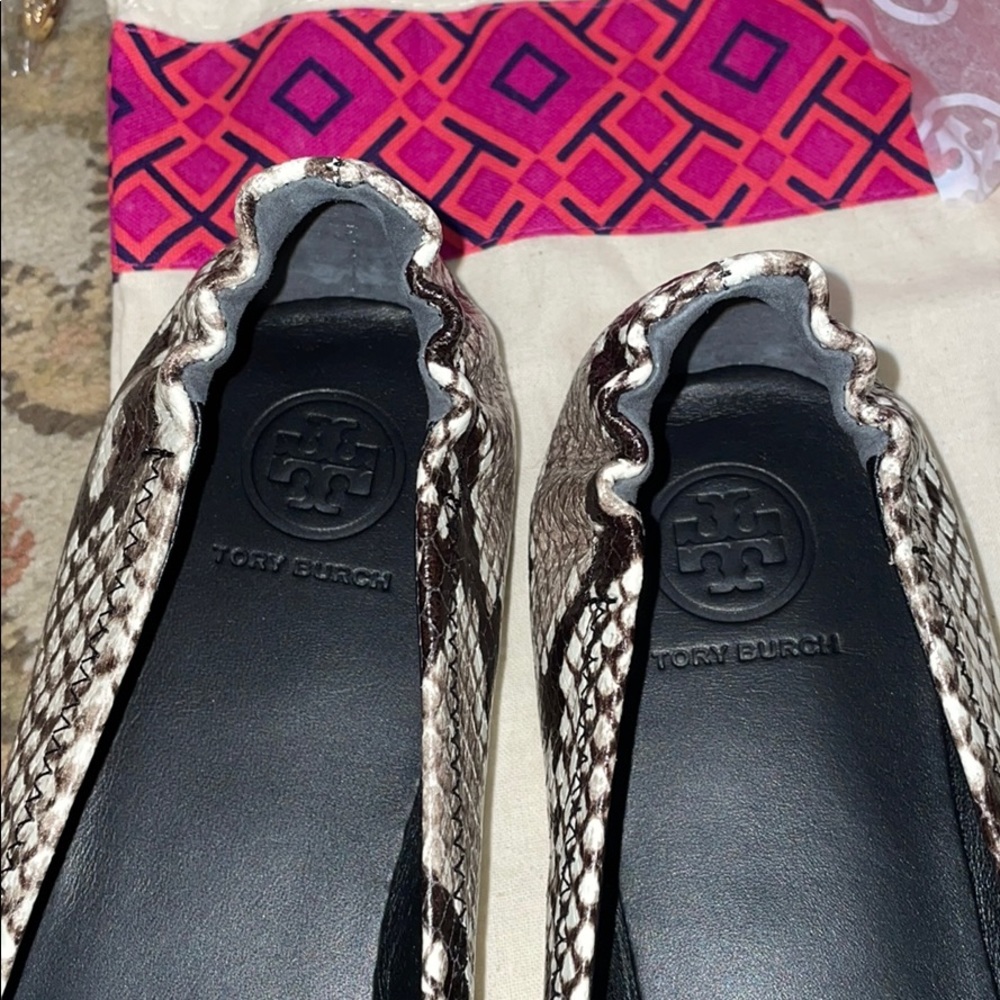 Tory Burch
Minnie Snake-Print Medallion Flats - Picture 6 of 7